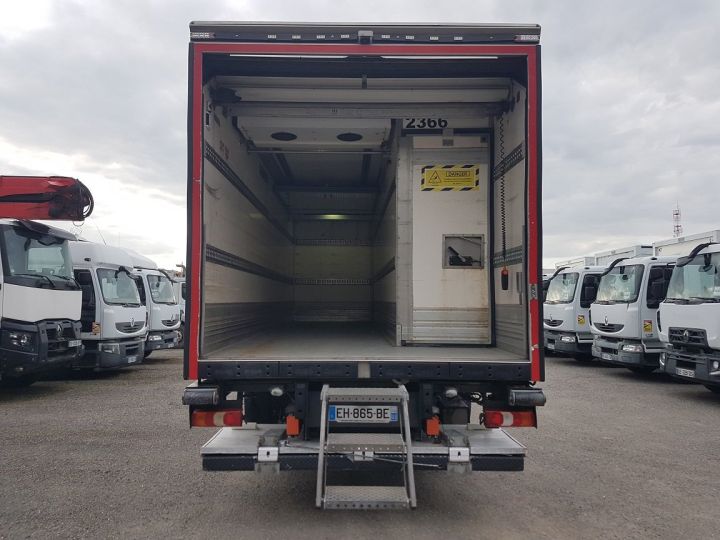 Trucks Mercedes Atego Refrigerated body 1623 euro 6 TRI-TEMPERATURE BLANC - 7