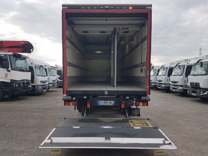 Trucks Mercedes Atego Refrigerated body 1623 euro 6 TRI-TEMPERATURE BLANC - 8