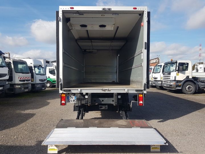 Trucks Renault D Refrigerated body 12.210dti euro 6 - BI-TEMPERATURE BLANC - 8