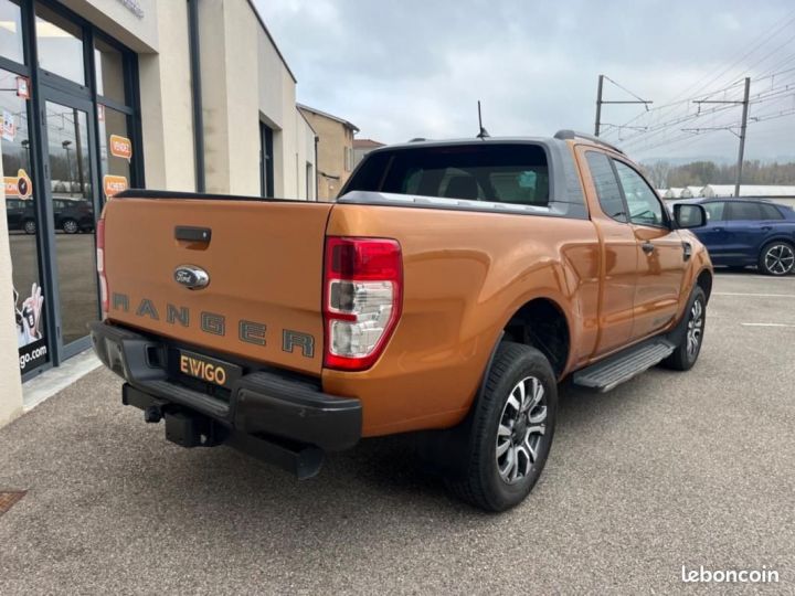 Utilitaire léger Ford Ranger 4 x 4 SUPER CABINE 2.0 TDCI 215CH WILDTRACK 4X4 BVA Orange - 8