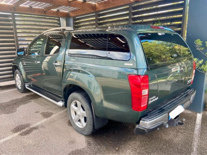 Utilitaire léger Isuzu D-Max 4 x 4 2.5 163 ch 4x4 crew cab attelage hardtop camera suivi complet Vert - 3