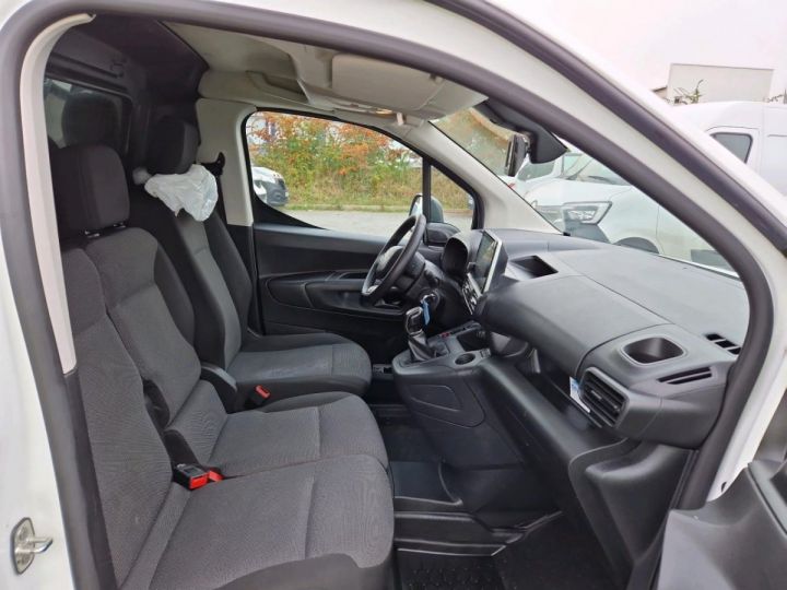 Utilitaire léger Citroen Berlingo Autre 1.5 BlueHDi 100 CV FOURGON BLANC - 4