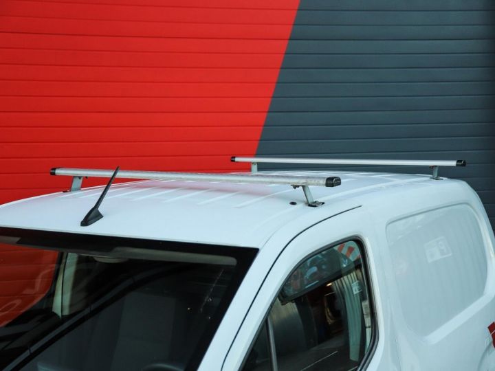 Utilitaire léger Citroen Berlingo Autre 1.6 BlueHDi 100 Fourgon M Club 650 kg BLANC - 32