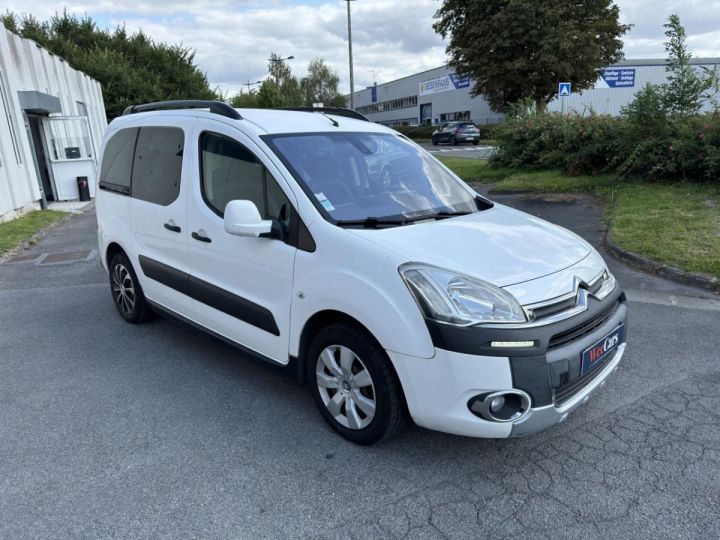 Utilitaire léger Citroen Berlingo Autre 1.6 HDi FAP 90cv COMBI XTR - Garantie 12 mois Blanc - 3