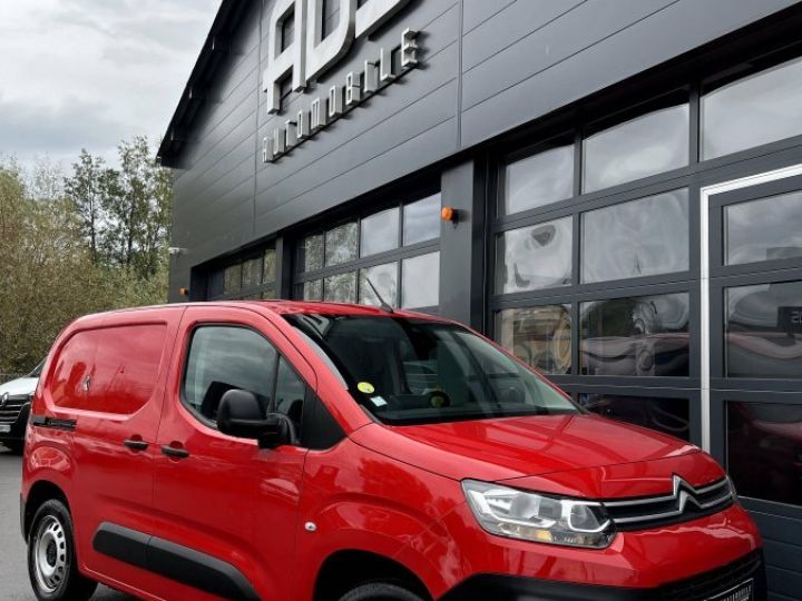 Utilitaire léger Citroen Berlingo Autre Citroën Kasten Driver M 650 1.5 BlueHDi 130CV BVA8 E6dT / 13325 € HT / À PARTIR DE 192,02 € * ROUGE CLAIR - 37