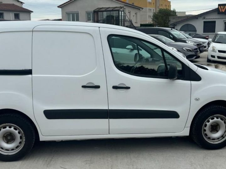 Utilitaire léger Citroen Berlingo Autre Citroën VU 1.6 HDI 100 ch PACK Blanc - 6