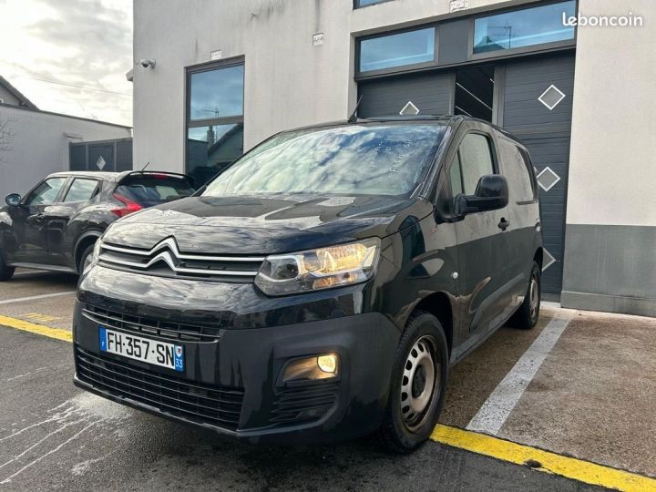 Utilitaire léger Citroen Berlingo Autre Fourgon Club M 1000 1.5 BlueHDi 130CV EAT8 Historique d'entretien Garantie 12 mois Caméra de recul Apple CarPlay 1ère main Noir - 2