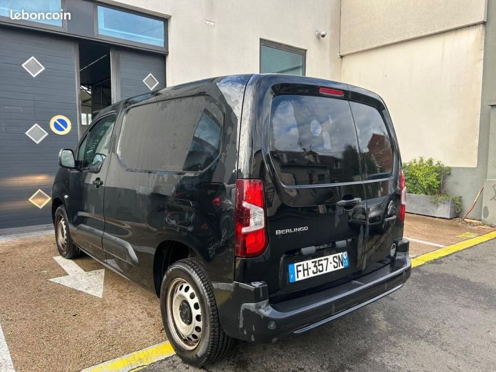 Utilitaire léger Citroen Berlingo Autre Fourgon Club M 1000 1.5 BlueHDi 130CV EAT8 Historique d'entretien Garantie 12 mois Caméra de recul Apple CarPlay 1ère main Noir - 4