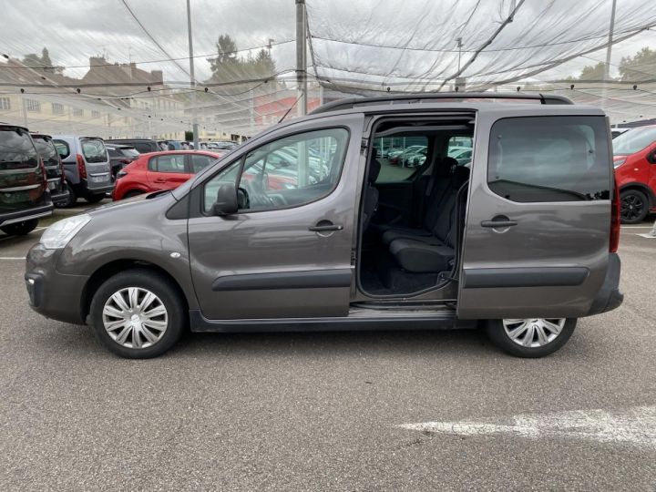 Utilitaire léger Citroen Berlingo Autre II (3) 1.2 PureTech 110 S& Shine MARRON CLAIR - 3