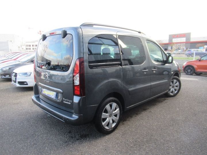 Utilitaire léger Citroen Berlingo Autre MULTISPACE 1.2 essence 110 cv  Gris Foncé - 4