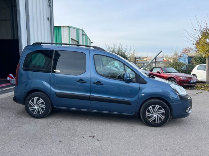 Utilitaire léger Citroen Berlingo Autre MULTISPACE e-HDi 90 XTR+ ETG6 Bleu - 6