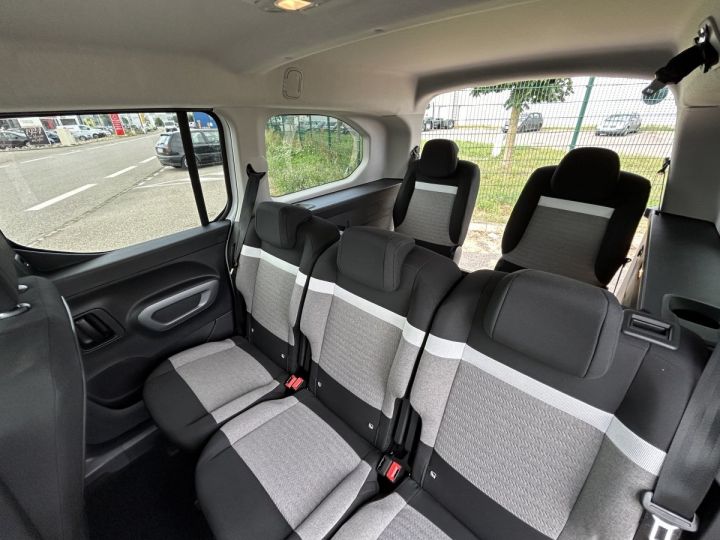 Utilitaire léger Citroen Berlingo Autre Taille XL BlueHDi 130 S&S EAT8 Max Blanc - 23