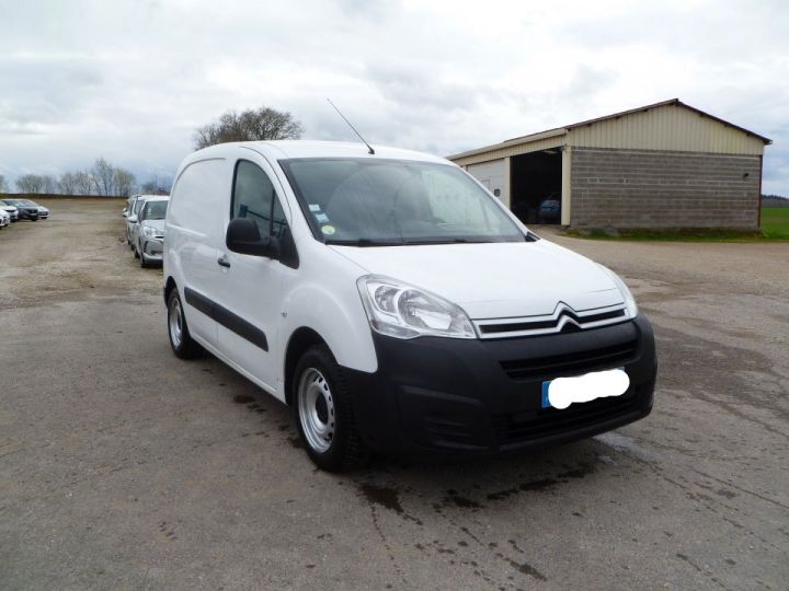 Utilitaire léger Citroen Berlingo Autre UTILITAIRE 1.6 BLUE HDI 75CH 3 PLACES CLUB M Blanc Banquise - 2