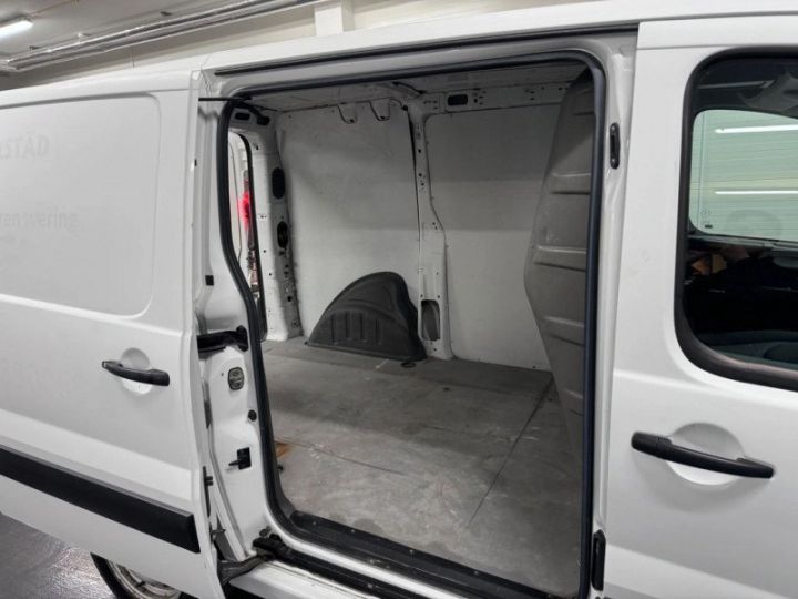 Utilitaire léger Citroen Jumpy Autre FG 2.0 HDI 128CH / 3 PLACES / DISTRI NEUF / ATTELAGE Blanc - 17