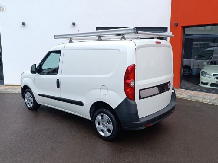 Utilitaire léger Fiat Doblo Autre 1.3 jtd multijet 90ch Boîte manuelle Blanc - 2