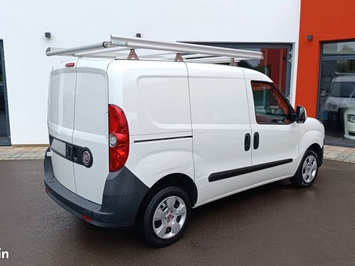 Utilitaire léger Fiat Doblo Autre 1.3 jtd multijet 90ch Boîte manuelle Blanc - 4