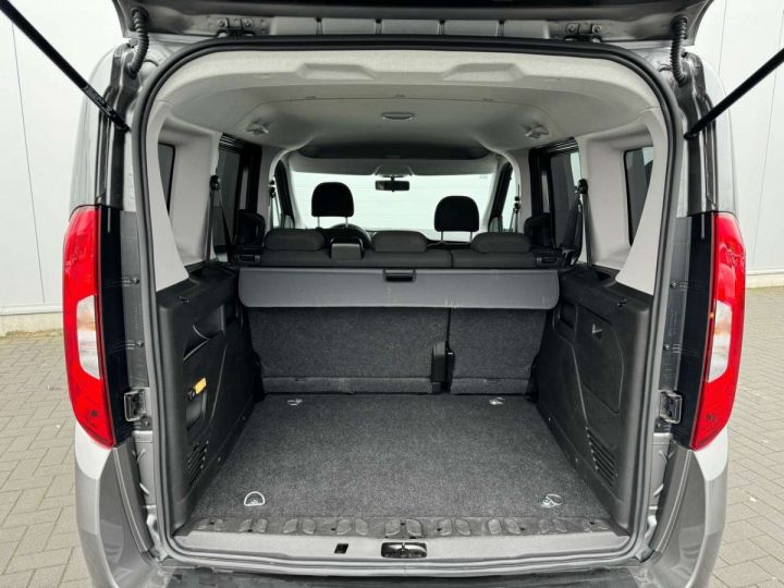 Utilitaire léger Fiat Doblo Autre 1.6 MJET -- 5 places faible kilométrage Gris Métallisé - 15