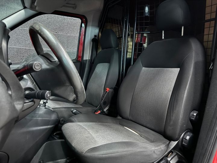 Utilitaire léger Fiat Doblo Autre 1.6l multijet 120 ch 2 places Rouge Foncé Métallisé - 11