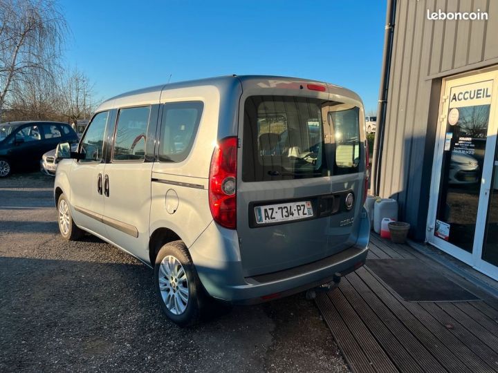 Utilitaire léger Fiat Doblo Autre 2.0 JTD 135ch S&S Dynamic Bleu - 3