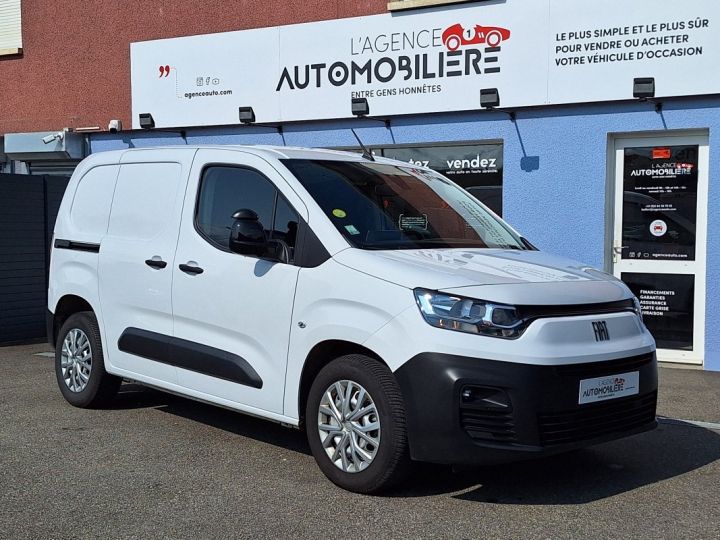 Utilitaire léger Fiat Doblo Autre FG M 650kg BLUEHDI 130cv EAT8 1ERE MAIN Blanc - 1