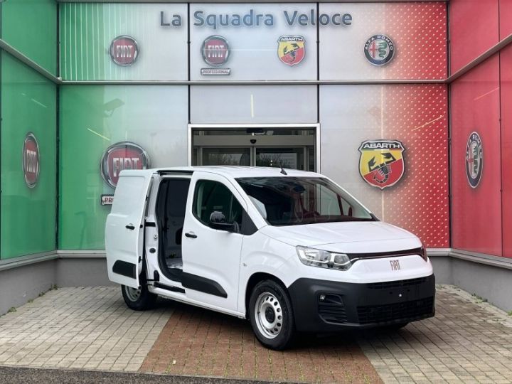 Utilitaire léger Fiat Doblo Autre Fg M 800kg Electrique 136ch Batterie 50 kWh Cabine Moduwork 3 places Pro Lounge Connect Blanc Icy - 4