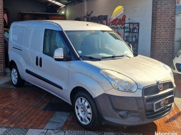 Utilitaire léger Fiat Doblo Autre MAXI 1.3 Multijet 90ch Gris - 1