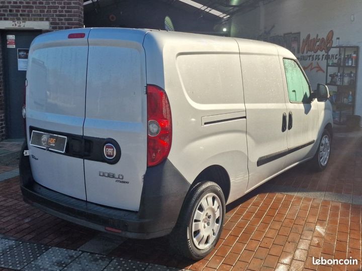 Utilitaire léger Fiat Doblo Autre MAXI 1.3 Multijet 90ch Gris - 2