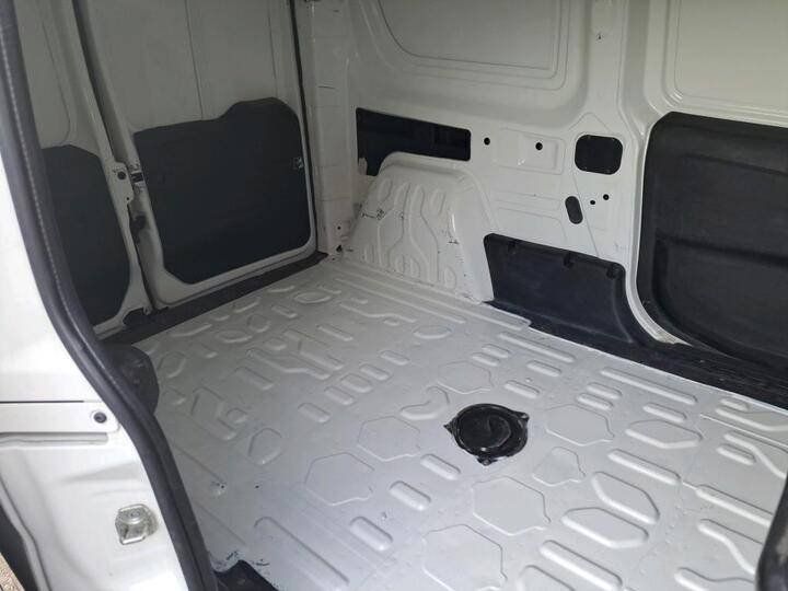 Utilitaire léger Fiat Doblo Autre MAXI 1.6 MJET 105 P.PRO TRIO NAV 1000KG BLANC - 9