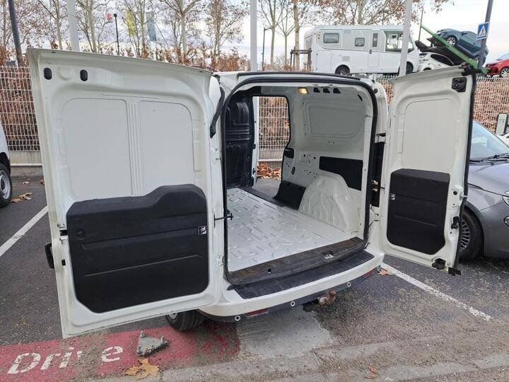 Utilitaire léger Fiat Doblo Autre MAXI 1.6 MJET 105 P.PRO TRIO NAV 1000KG BLANC - 10