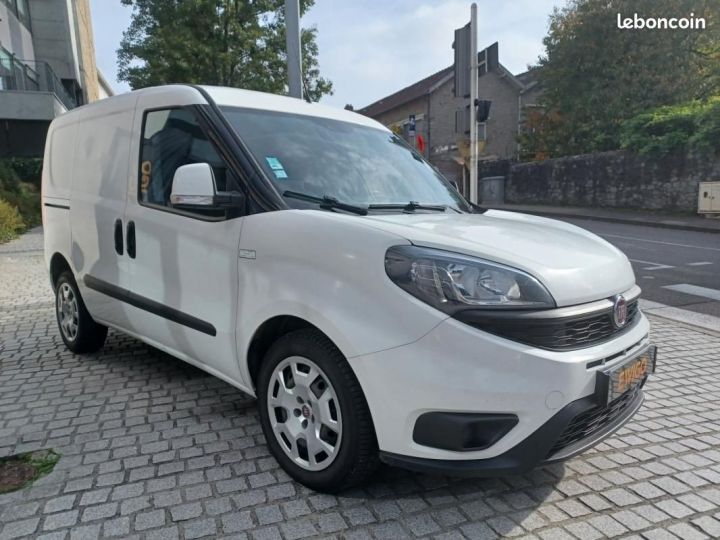 Utilitaire léger Fiat Doblo Autre VU CARGO 1.4 95 PACK PROFESSIONAL Blanc - 3