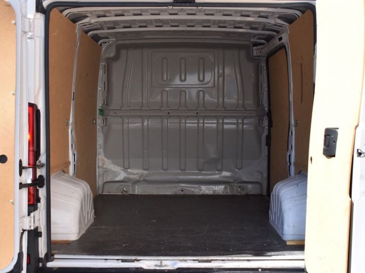 Utilitaire léger Fiat Ducato Autre FG 3.0 CH1 2.0 MULTIJET 115CH PACK PRO NAV Blanc - 9