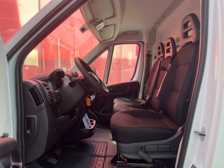 Utilitaire léger Fiat Ducato Autre Fg 3.3 LH2 H3-Power 140ch Pack Pro Lounge Connect Blanc - 17