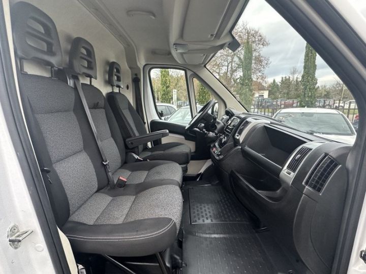 Utilitaire léger Fiat Ducato Autre FG 3.3 MH2 2.3 MULTIJET 130CH PACK PRO NAV Blanc - 14