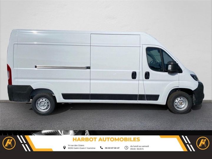 Utilitaire léger Fiat Ducato Autre iv Tole 3.3 l h2 s&s 140 ch Teinte extérieure Blanc Icy - 4