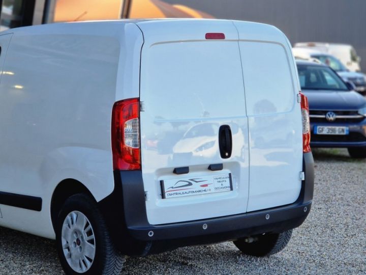 Utilitaire léger Fiat Fiorino Autre TOLE 1.3 16V MULTIJET 75 PACK Blanc - 37