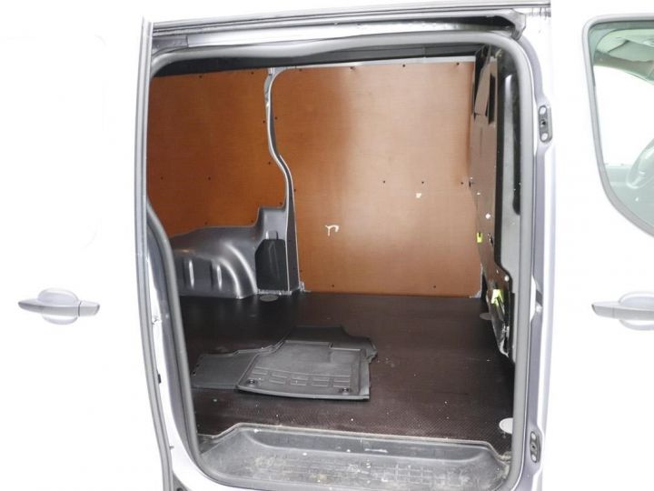 Utilitaire léger Fiat Scudo Autre 2.0 HDI 145 CV BUSINESS GPS  L2 - 3PLACES  Gris - 19