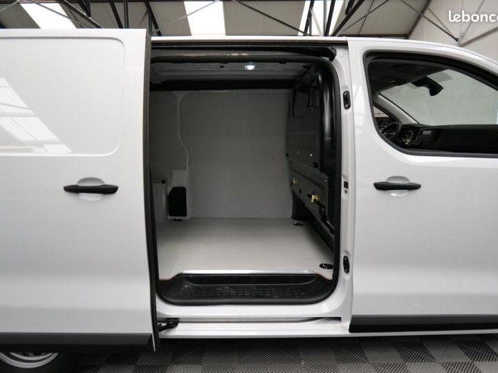 Utilitaire léger Fiat Scudo Autre fourgon bluehdi 100ch neuf dispo de suite 1°main francais tva recuperable porte lateral clim BLUETOOTH A PARTIR 399 TTC SUR 36MOIS AVEC 5000 APPORT Blanc - 9