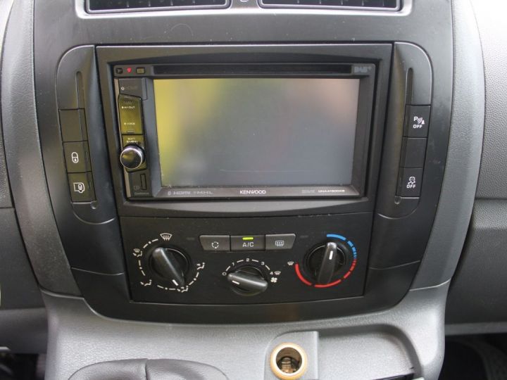 Utilitaire léger Fiat Scudo Autre III 2L JTD 128 CV CABINE APPROFONDIE GPS 6 PLACES CLIM RADAR BLUETOOTH RÉGULATEUR Noir Perla - 17