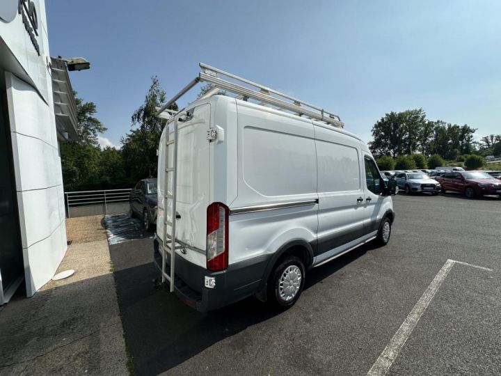 Utilitaire léger Ford Transit Autre 2.2 TDCi - 125 L2H2 Ambiente TVA RECUPERABLE + Clim + Attelage BLANC - 7