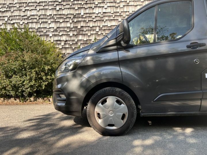 Utilitaire léger Ford Transit Autre 2T KOMBI T330 L2H2 2.0 MICRO-HYBRIDE 130CH / RADAR DE RECUL / RÉGULATEUR / TVA Gris F - 17