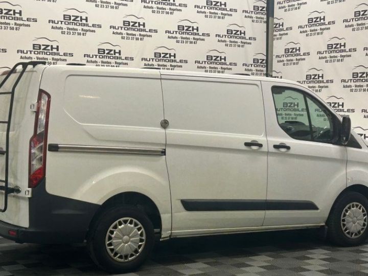 Utilitaire léger Ford Transit Autre CCB 330C 2.2 TDCI 125CH TRACTION GARANTIE 12 MOIS Blanc - 6