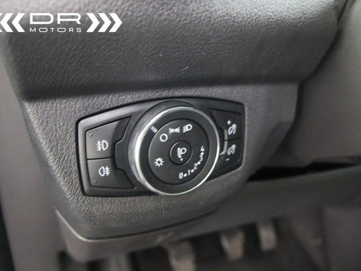 Utilitaire léger Ford Transit Autre Courier 1.0 ECOBOOST TREND - AIRCO BLEUTOOTH Noir - 28