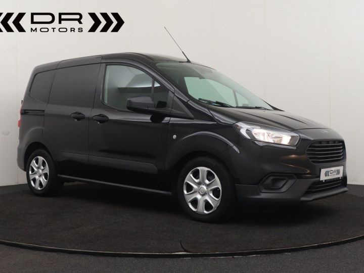 Utilitaire léger Ford Transit Autre Courier 1.5TDCi TREND LICHTE VRACHT - RADIO CONNECT DAB Noir - 3