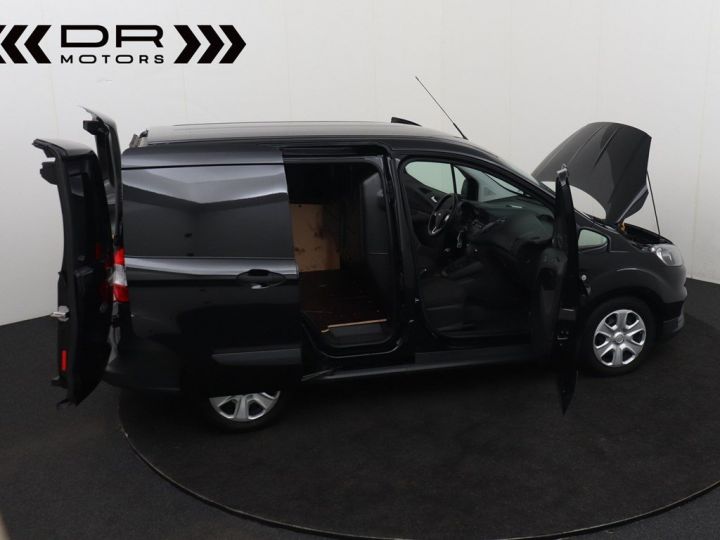 Utilitaire léger Ford Transit Autre Courier 1.5TDCi TREND LICHTE VRACHT - RADIO CONNECT DAB Noir - 12