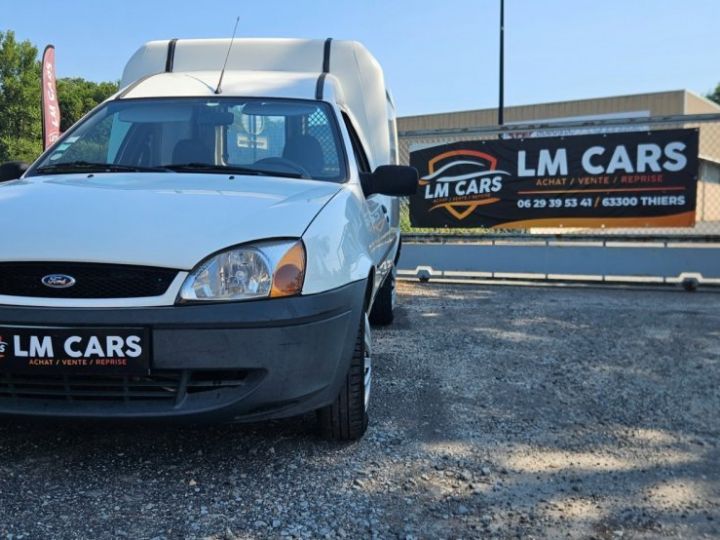 Utilitaire léger Ford Transit Autre COURIER FOURGON AMBIENTE Blanc - 1