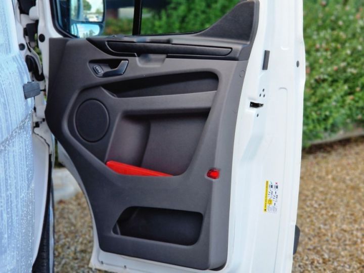 Utilitaire léger Ford Transit Autre Custom 300 L1H2 2.0 EcoBlue 105 Trend Business Blanc - 37