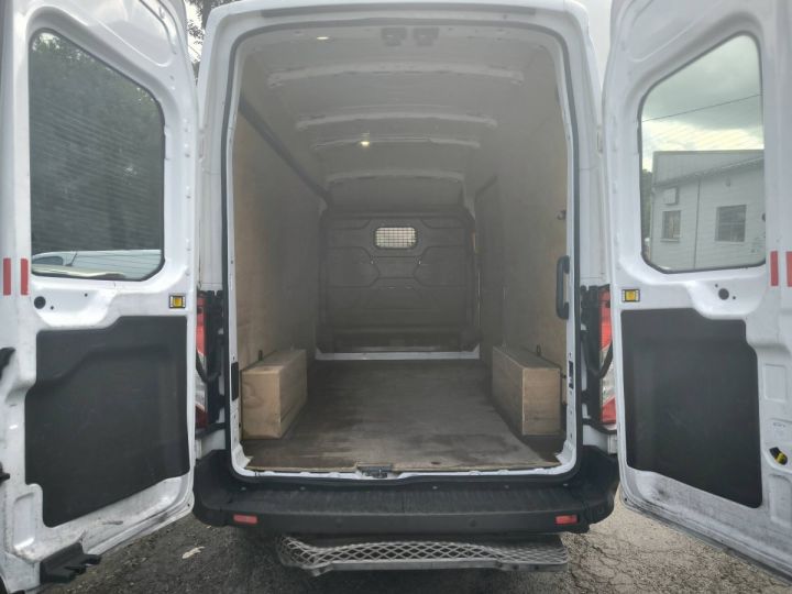 Utilitaire léger Ford Transit Autre T330 L3H3 2.0 L 130ch Business BVA BLANC - 14