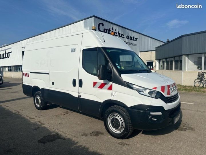 Utilitaire léger Iveco Daily Autre 13990 ht fourgon l2h2 35s14 BVA  - 1