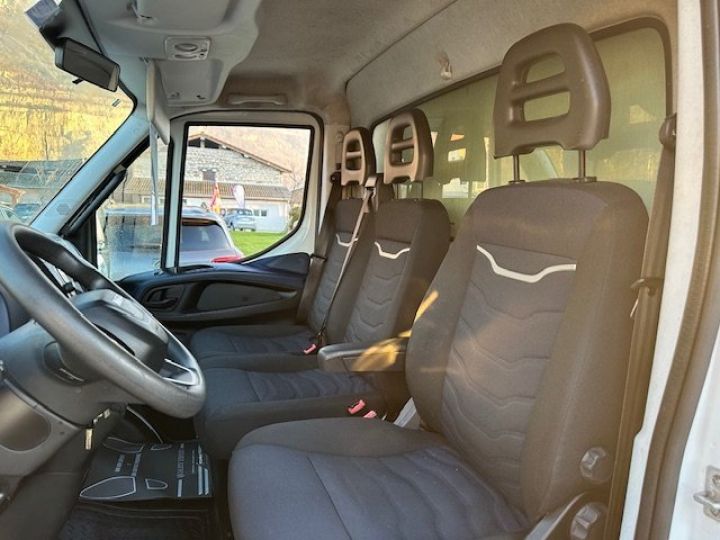 Utilitaire léger Iveco Daily Autre 35C16 HI-MATIC CAISSE 23M3 BOITE AUTO TVA RECUP BLANC - 8