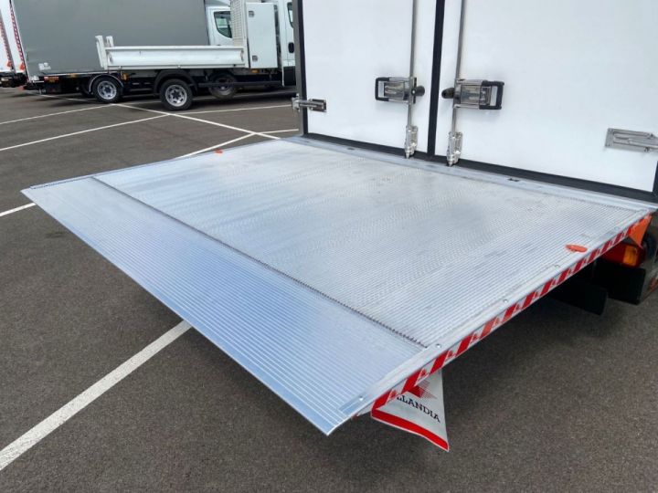 Utilitaire léger Iveco Daily Autre 35C18 A8 CAISSE FRIGO HAYON 69500E HT Blanc - 15